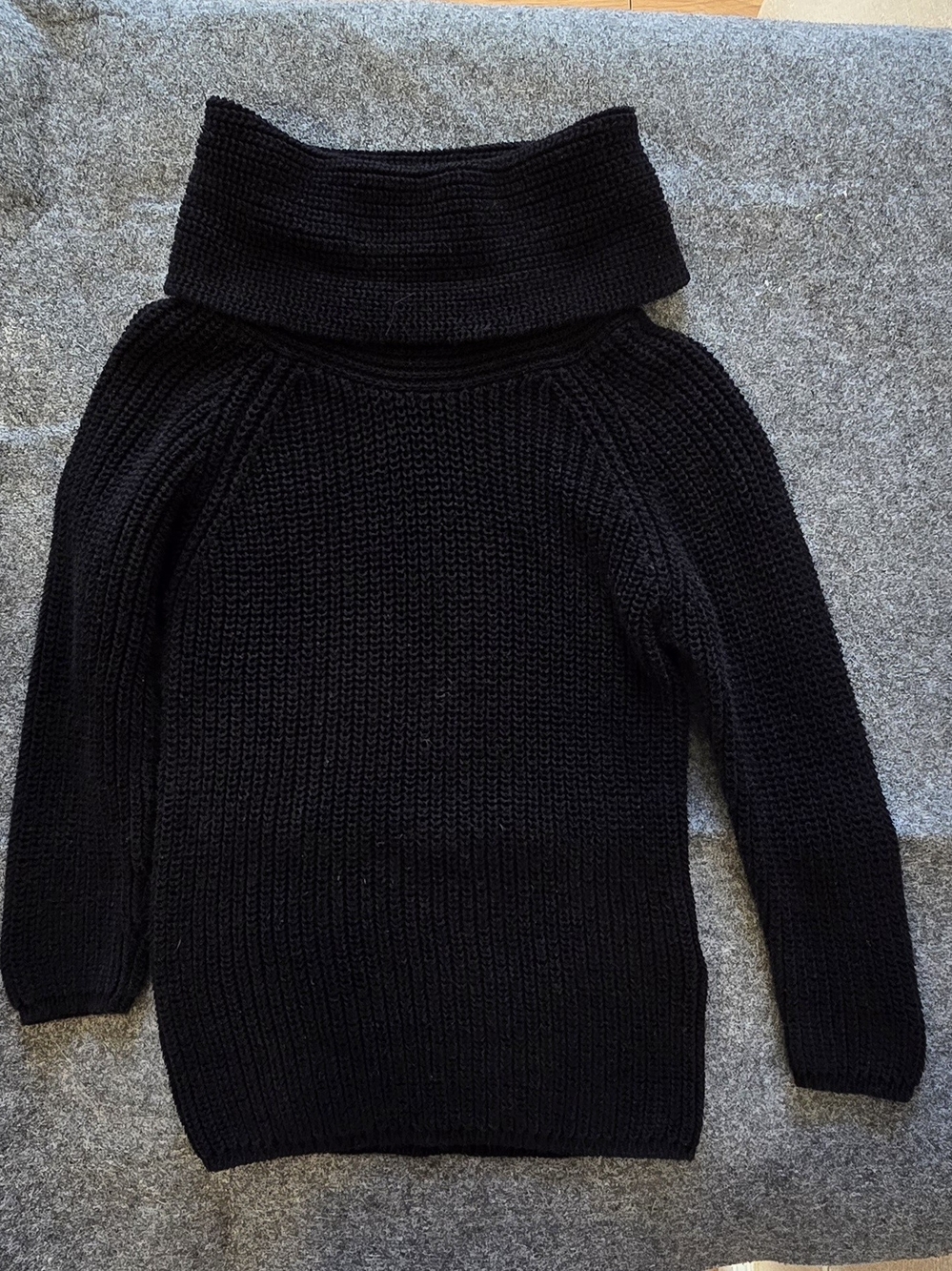Old Navy Black Foldover Turtleneck Sweater - Kids